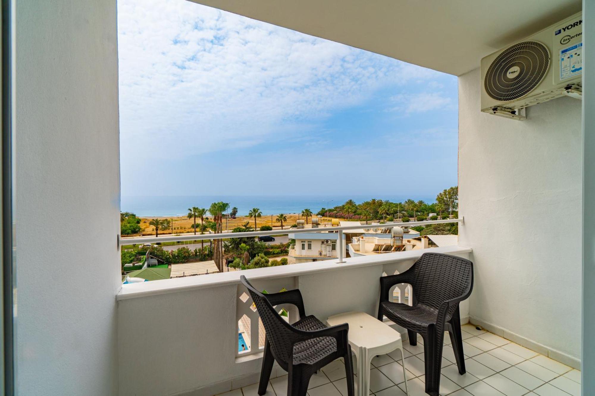 De Mare Family 3* Конаклы